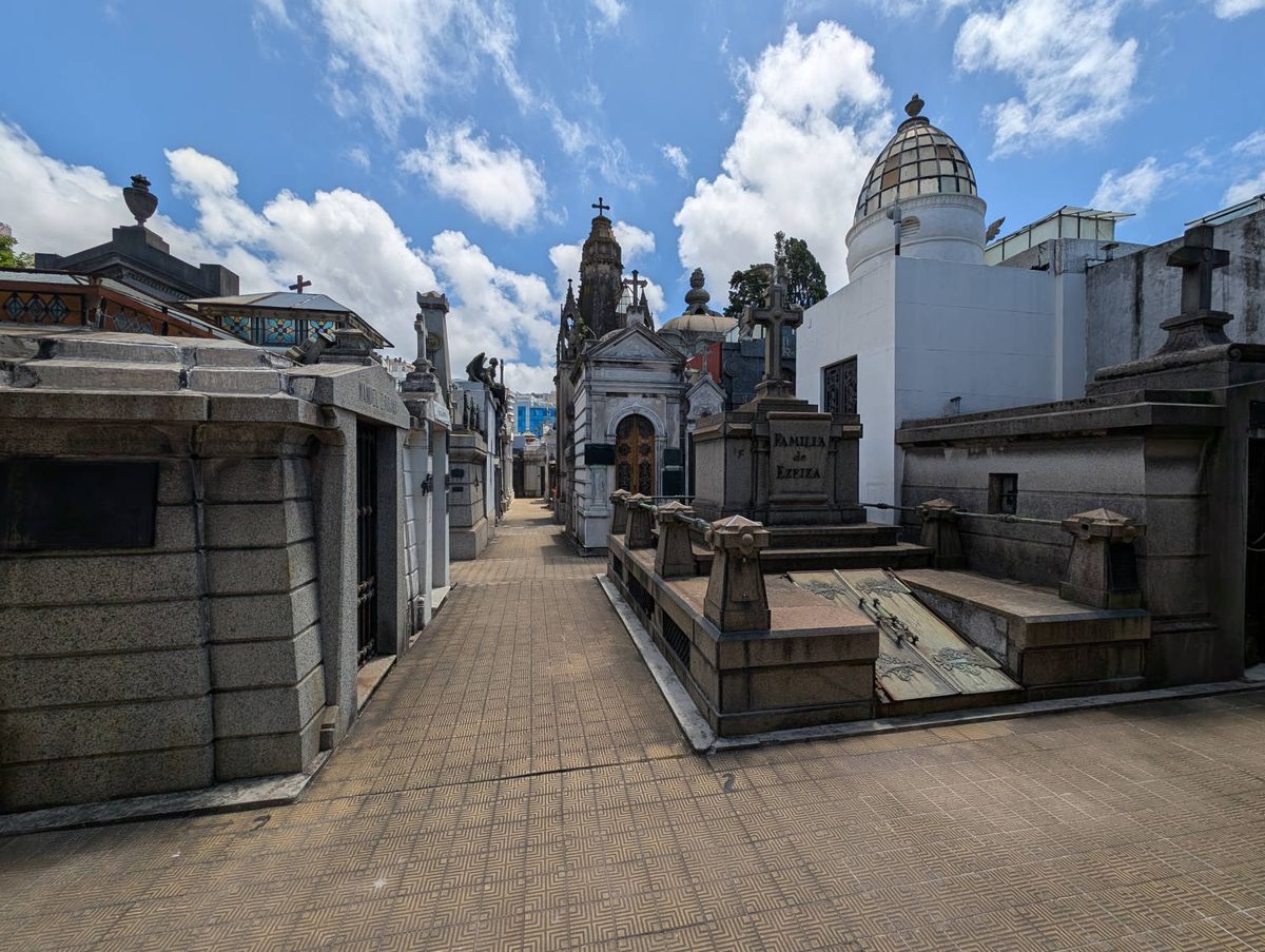 A lane between the tombs