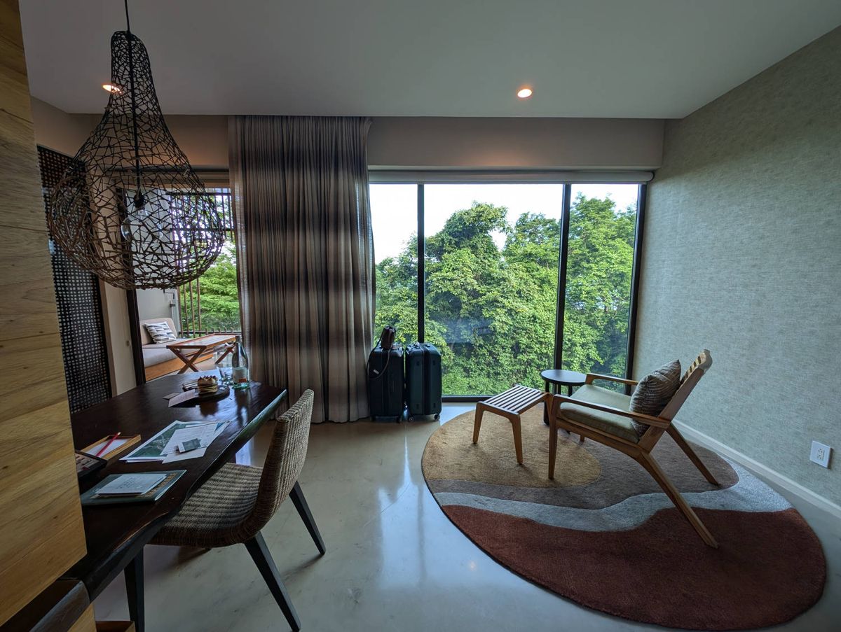 The sitting area and desk