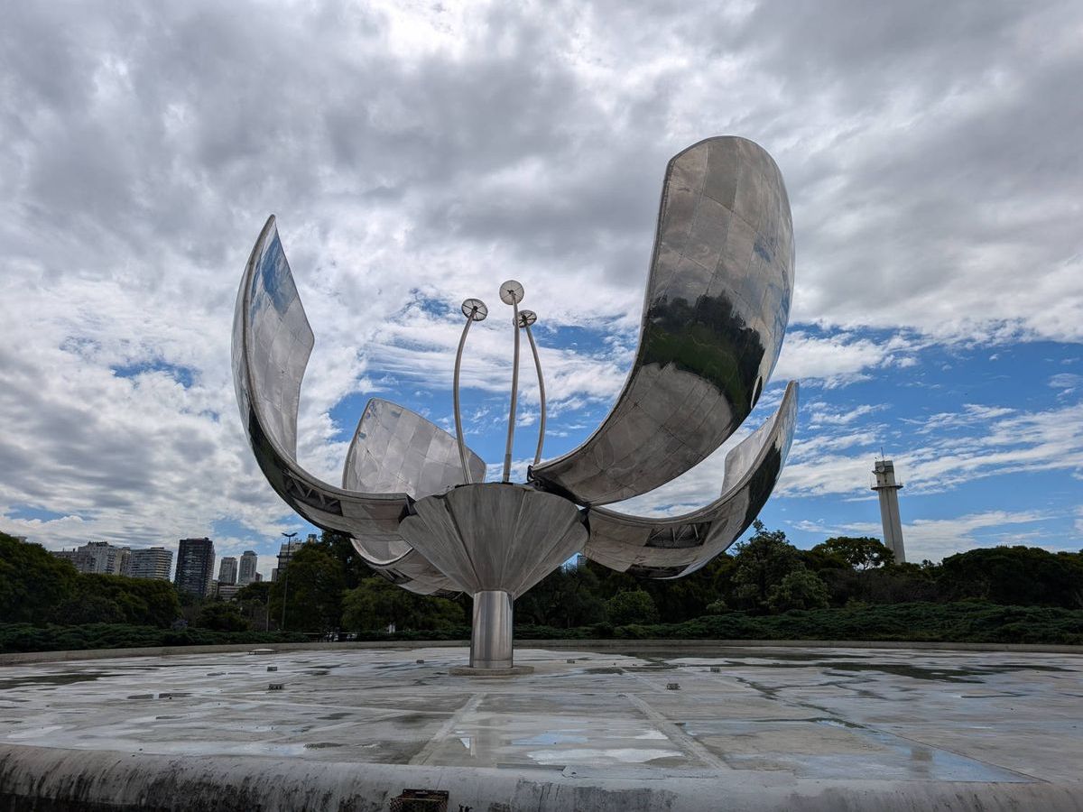 A steel flower sculpture in Buenos Aires