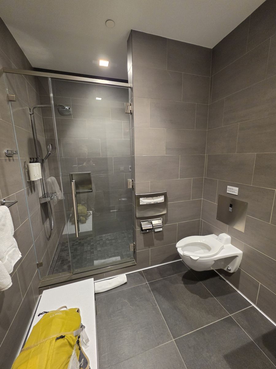A shower suite in the lounge