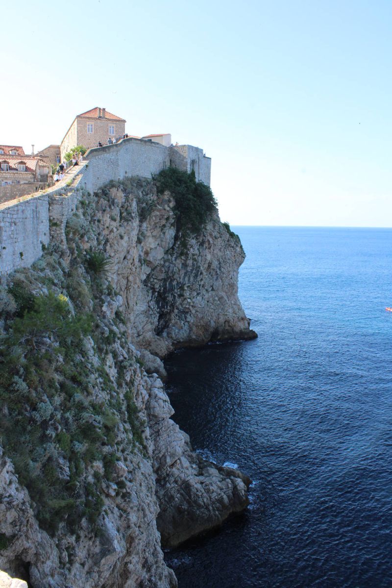 The wall over the sea cliffs