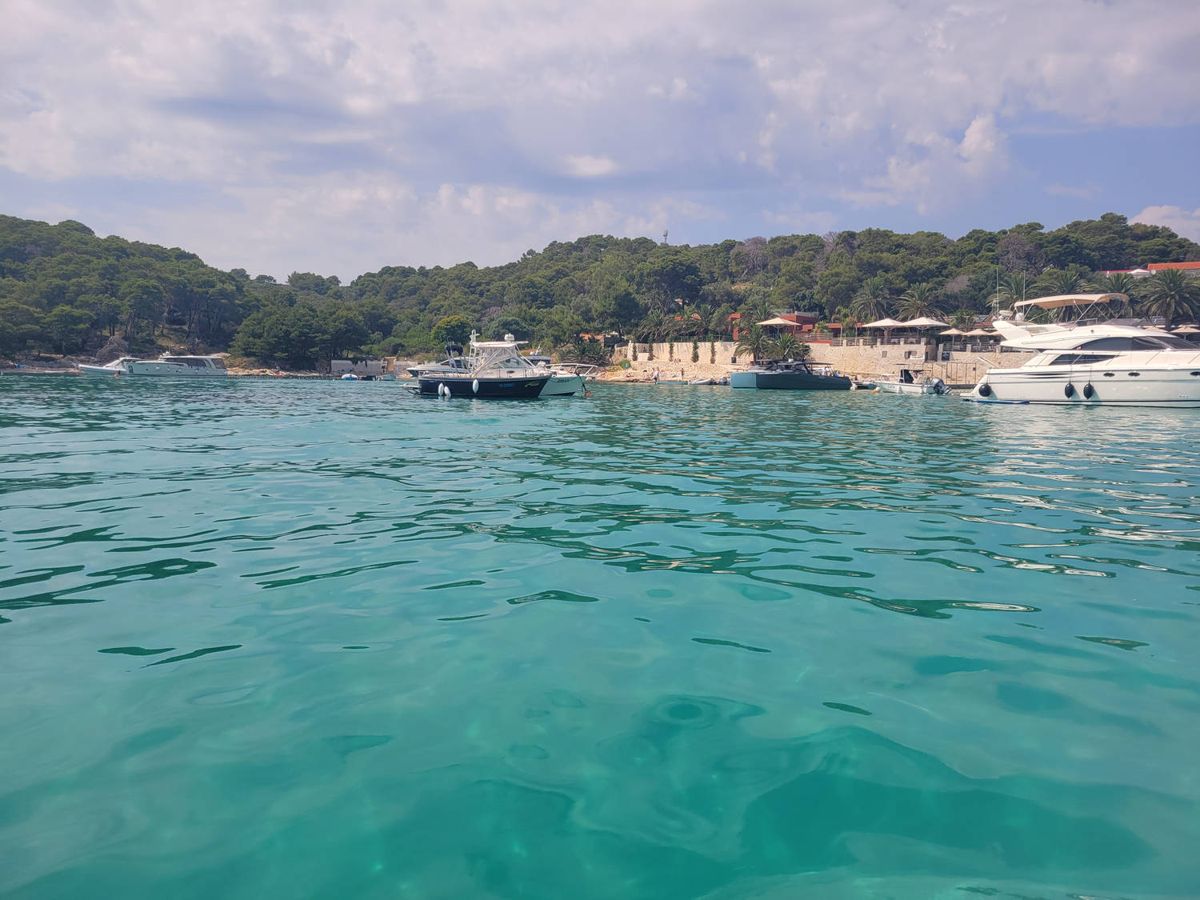 Green water in a bay