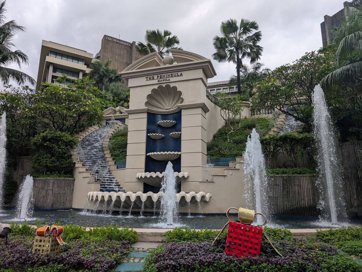 The Peninsula Manila fountain