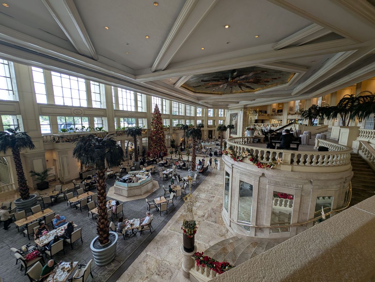 The lobby from upstairs