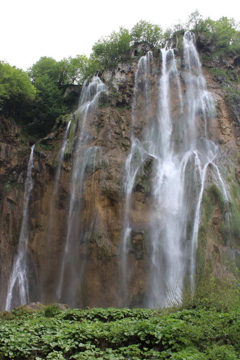Water falling down the cliff