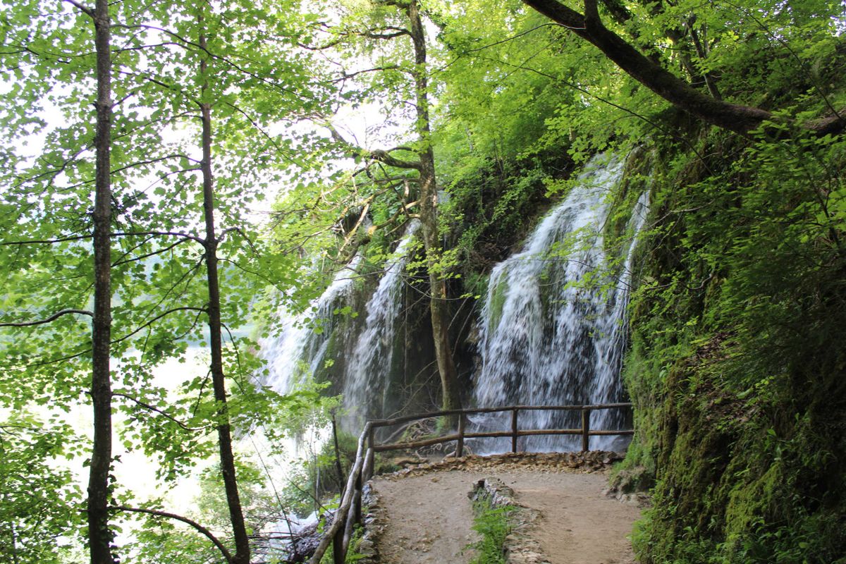A fall beside a lookout