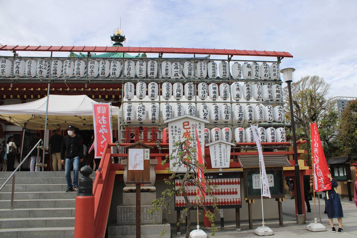 Rows of lanterns at a shrine